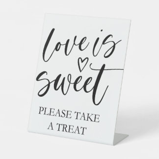 Minimal Love is Sweet Treat Favour Sign – Elegant