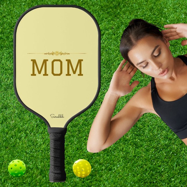 Minimal Personalized Pickleball Mom Custom Name  Paddle (Creator Uploaded)