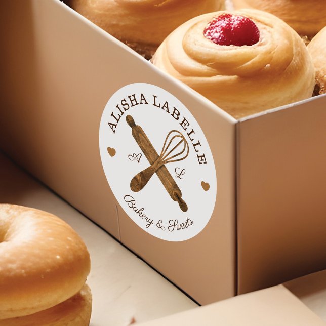 Minimal Wooden Rolling Pin & Whisk Bakery Logo Classic Round Sticker (Minimal Wooden Rolling Pin & Whisk Bakery Logo Classic Round Sticker)