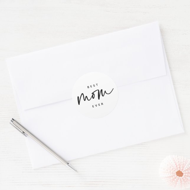 Minimalist Best Mum Ever elegant Script Typography Classic Round Sticker (Envelope)