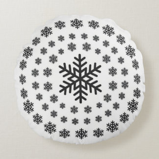 Minimalist Black and White Snowflakes Mandala Xmas Round Cushion