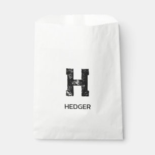 MINIMALIST BLACK ONE LETTER MONOGRAM NAME WHITE FAVOUR BAGS