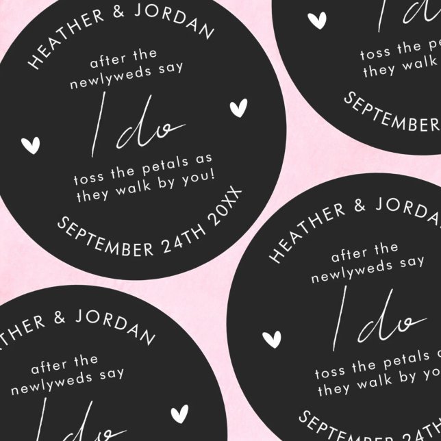 Minimalist Black Wedding Toss Me Confetti Favour Classic Round Sticker (Creator Uploaded)