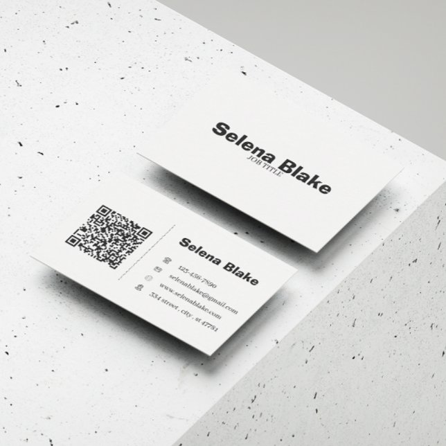 Minimalist Black & White Business Card   (Creator Uploaded)