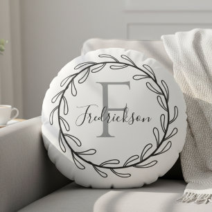 Minimalist Botanical Wreath Family Gift Round Cushion