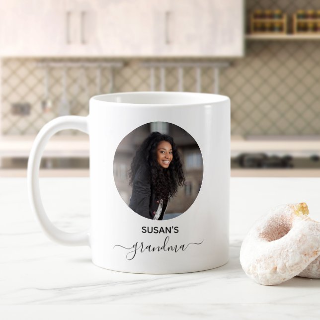 Minimalist Circle Photo Grandma Coffee Mug (Creator Uploaded)