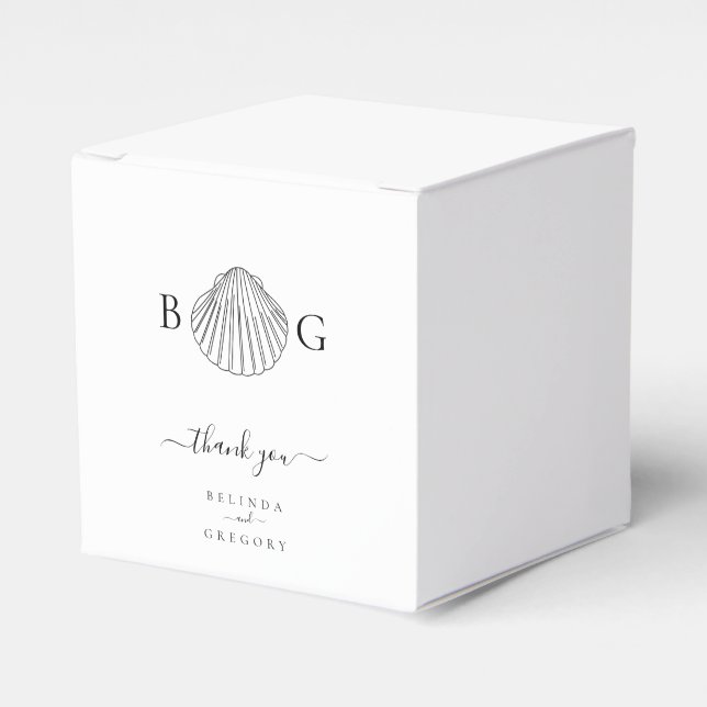 Minimalist Clam Seashell Monogram Wedding  Favour Box (Front Side)