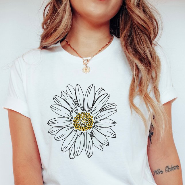 Minimalist Daisy; Summer Daisy Graphic T-Shirt (Creator Uploaded)