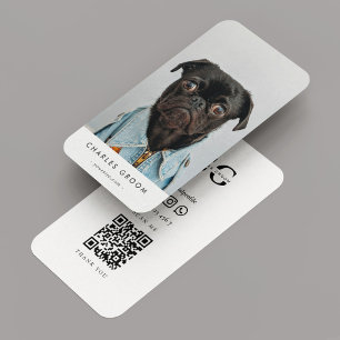 Minimalist Dog Sitter Trainer Groomer Expert PugQr Business Card