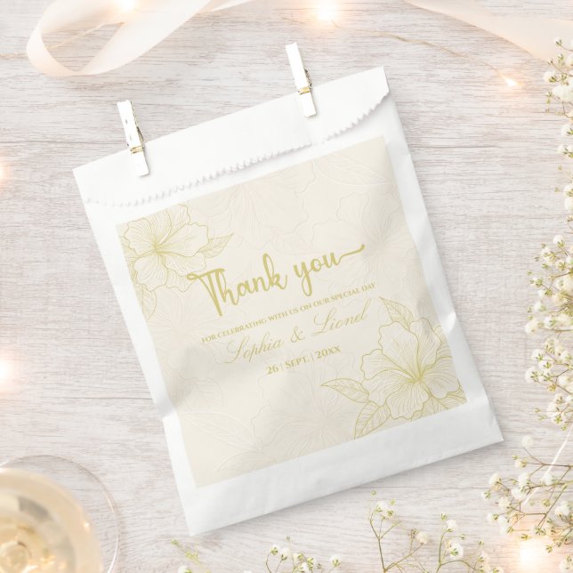 Minimalist Elegant Outline Floral Wedding Favour Bags (Clipped)