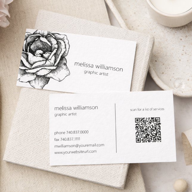 Minimalist Floral with QR Code  Business Card (Creator Uploaded)