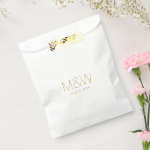 Minimalist gold custom monogram date elegant chic favour bags