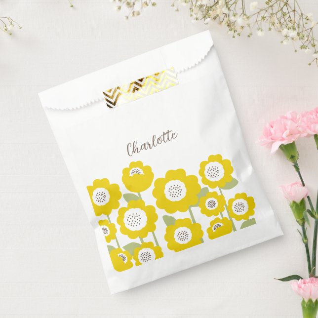 Minimalist Modern Sunflower Minimal Custom Name    Favour Bags (Sealed)