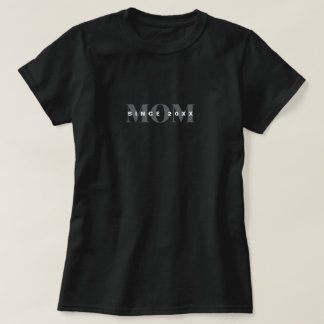 Minimalist Mom Since Year Custom Text T-Shirt