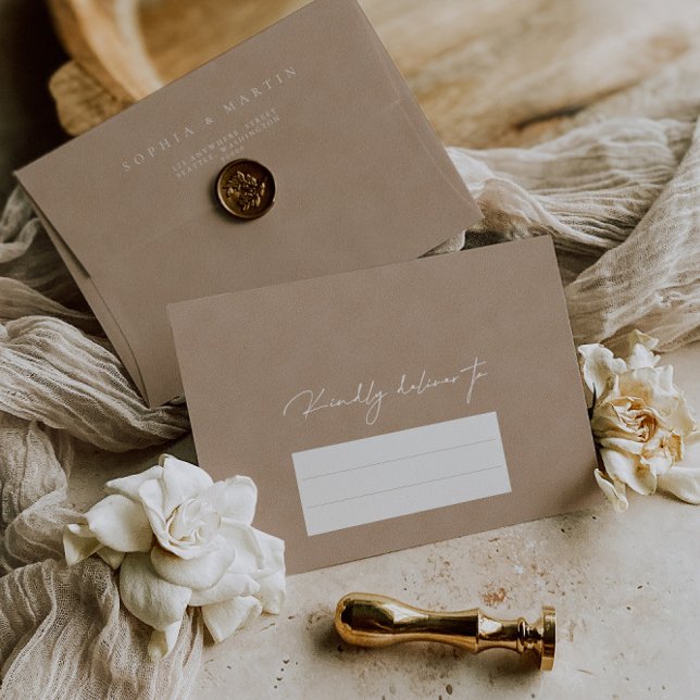 Minimalist Pale Taupe Calligraphy Wedding Envelope (Minimalist Pale Taupe Calligraphy Wedding Envelope)