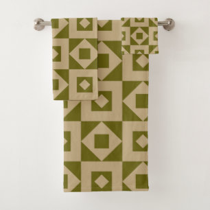 Minimalist Quilt Olive Green Bath Towel Set