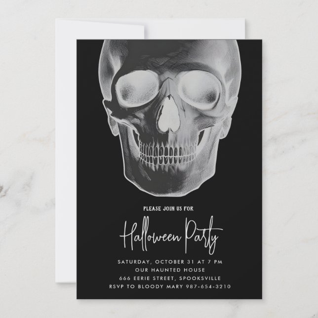 Minimalist Skull Halloween Party Invitation (Front)
