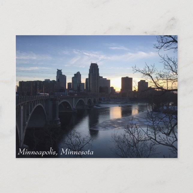 Minneapolis, Minnesota postcard (Front)