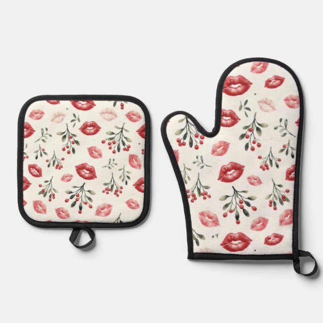 Mistletoe Kisses  Oven Mitt & Pot Holder Set (Front)
