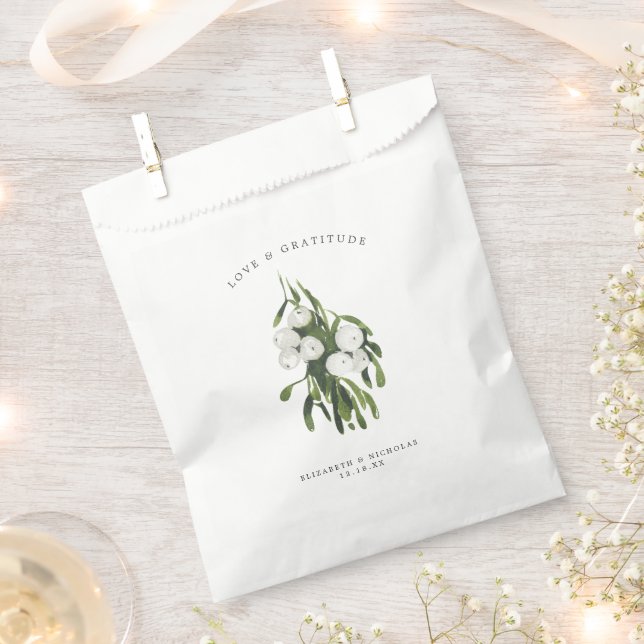 Mistletoe Winter Greenery Wedding Favour Bags (Clipped)
