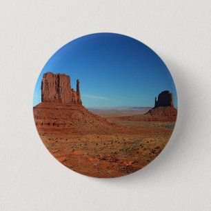 Mittens At Monument Valley 6 Cm Round Badge