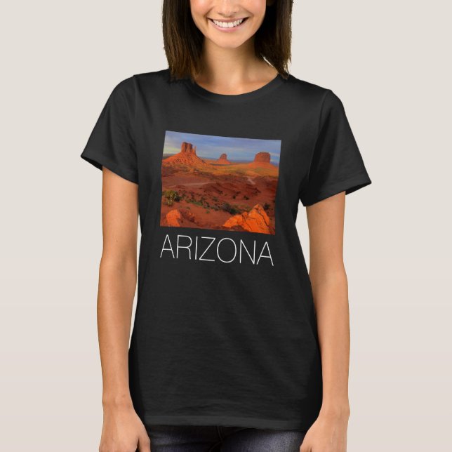 Mittens, Monument valley, AZ T-Shirt (Front)