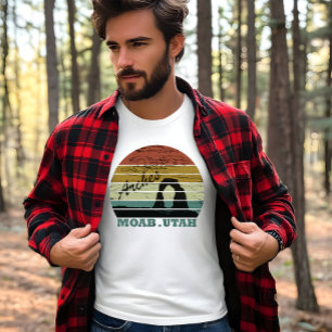 Moab Utah vintage sunset Arches national park T-Shirt