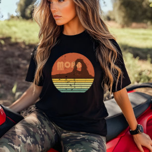 Moab Utah vintage sunset Arches national park T-Shirt