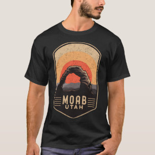 Moab Utah Zion Arches National Park Hiking Hiker L T-Shirt