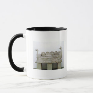 Model of a ship transporting wine on the mug