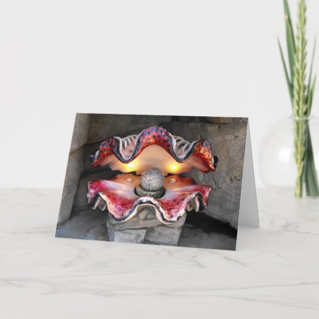 Model pearl in shell holiday card (Front)