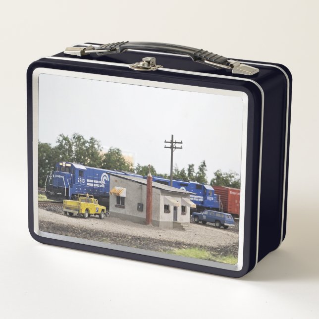 Model Railroading Close-Up Metal Lunch Box (Front)