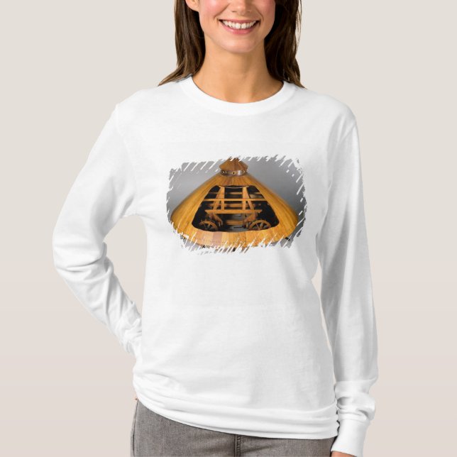 Model reconstruction of da Vinci's design T-Shirt (Front)