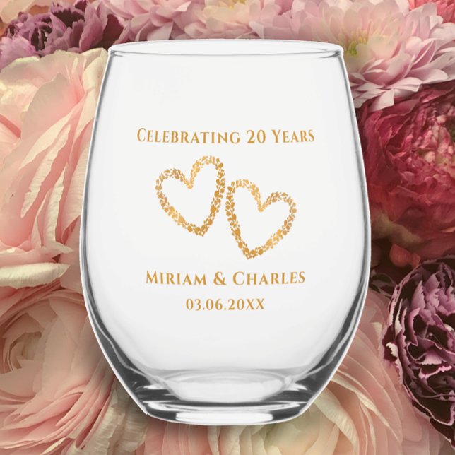 Modern 20th Wedding Anniversary Heart Personalised Stemless Wine Glass (Add couples names and wedding anniversary date for an elegant golden heart keepsake glass gift.
)