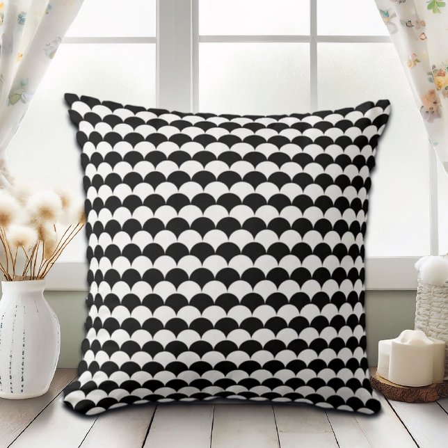 Modern Abstract Black and White Cushion (Creator Uploaded)