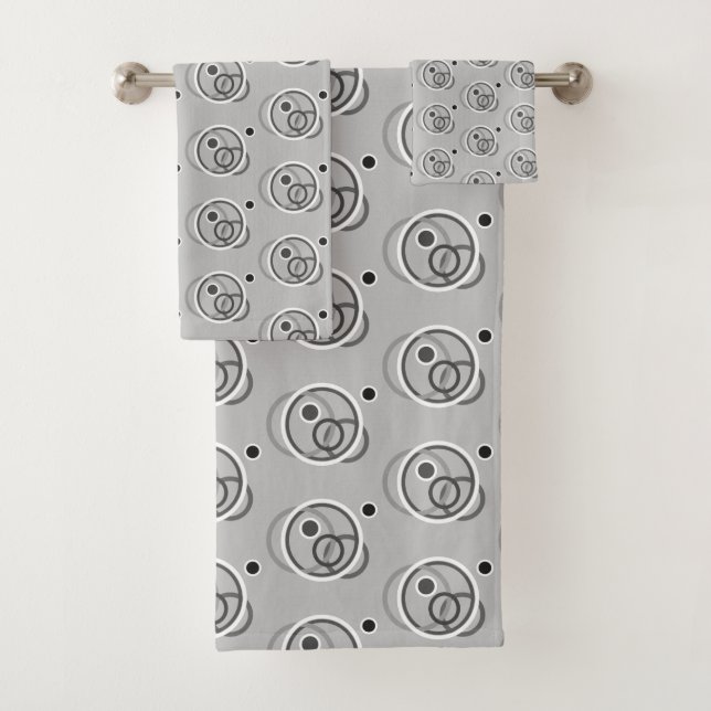 Modern Abstract Circles on Light Silver Grey Bath Towel Set (Insitu)