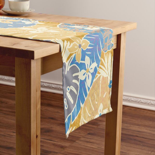 Modern aloha hawaiian pattern print short table runner (In Situ)