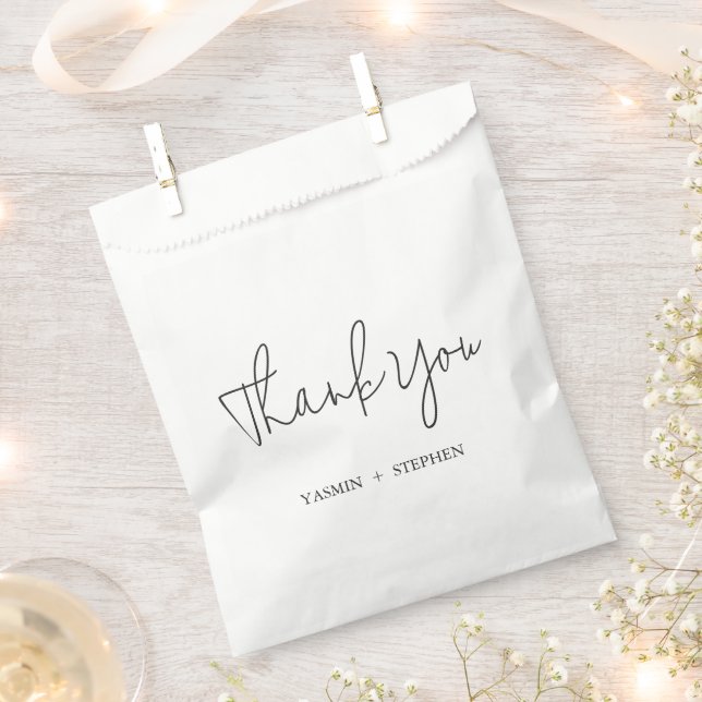 Modern Black and White Chic Wedding Favour Bags (Clipped)