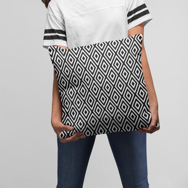 Modern Black and White Geometric Pattern Cushion (Creator Uploaded)