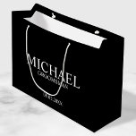 Modern Black and White Personalised Groomsman Large Gift Bag<br><div class="desc">Modern Personalised Groomsman Gifts
featuring personalised groomsman's name,  title and wedding date in white classic serif font style on black background.

Also perfect for best Man,  father of the bride,  ring bearer and more.</div>