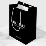 Modern Black and White Personalised Groomsman Medium Gift Bag<br><div class="desc">Modern Black and White Personalised Groomsman Gifts
featuring personalised groomsman's name,  title and wedding date in classic serif font style.

Also perfect for Best Man,  Father of the Bride and more.</div>