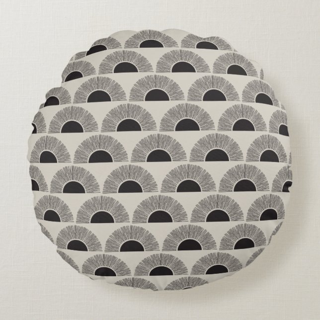 Modern Black & Beige Sunset Abstract Art Pattern Round Cushion (Front)