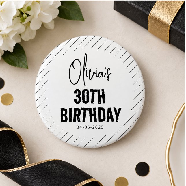 Modern Black Script 30th Birthday Chic & Minimalis 7.5 Cm Round Badge (Modern Black Script 30th Birthday Chic & Minimalis Button)