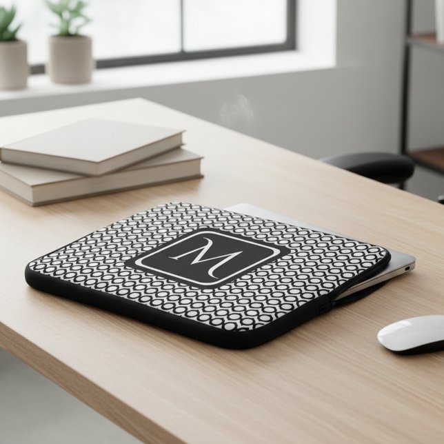 Modern Black White Linked Rings Pattern  Laptop Sleeve (Creator Uploaded)
