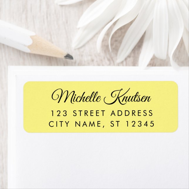 Modern black Yellow minimalist Trendy Script Label (Insitu)