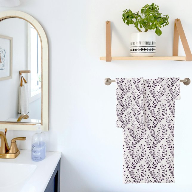Modern Boho Floral Pattern Plum White Bath Towel Set (Creator Uploaded)