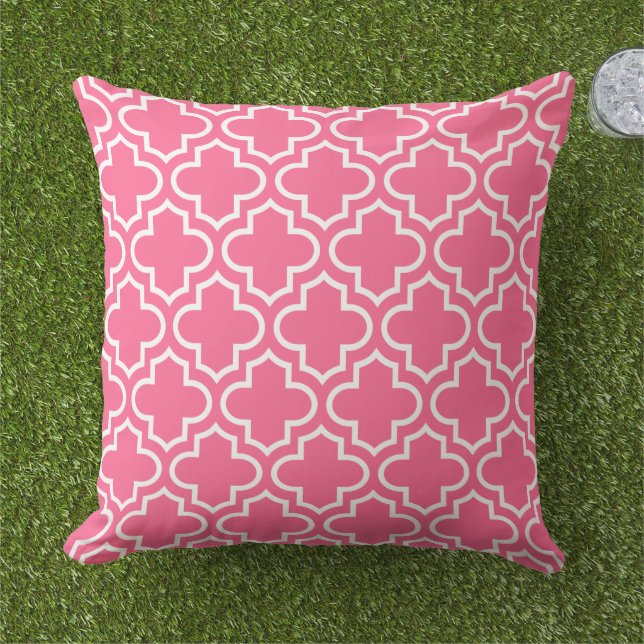Modern Bright Pink Moroccan Quatrefoil Pattern Cushion (Grass)