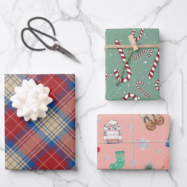 Modern charming pattern plaid green l red Xmas Wrapping Paper Sheet (Front)