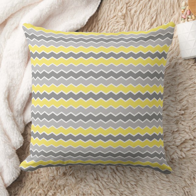 Modern Chevron Zigzag Seamless Pattern Cushion (Blanket)