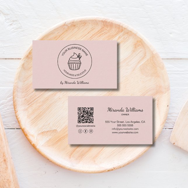Modern Cupcake Logo Pink Bakery Business Card (Modern Cupcake Logo Pink Bakery Business Card)